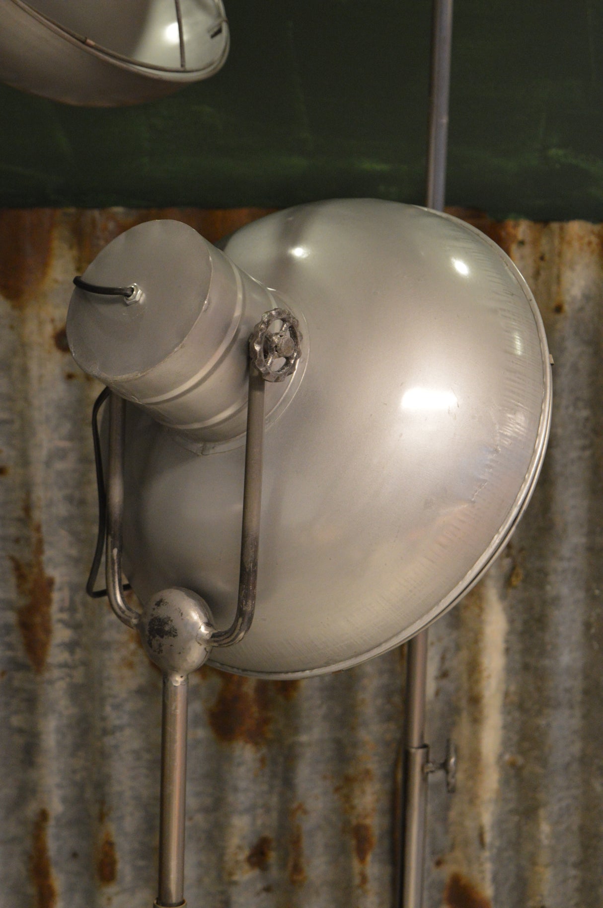 Industriële vloerlamp metaal in hoogte verstelbaar 140cm-200cm