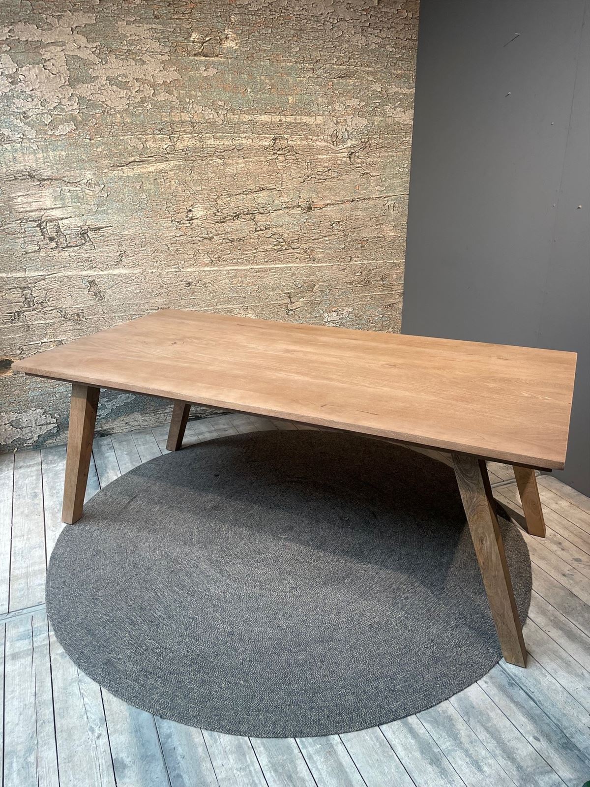 Bibi Dining Table 160