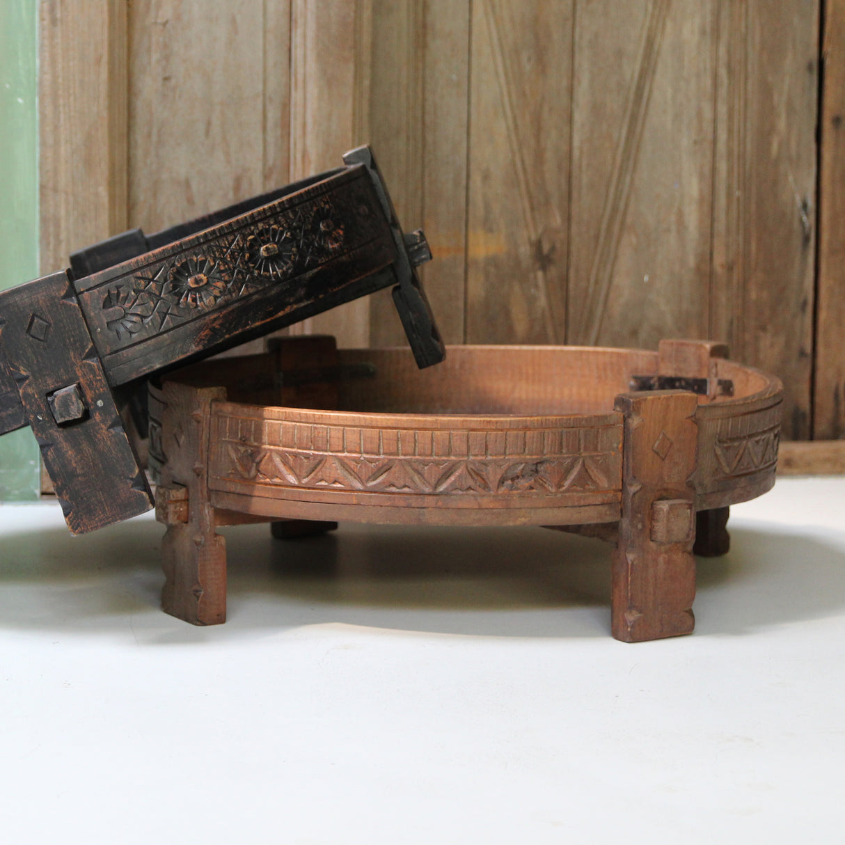 Chakki bijzettafel bruin - 73x73x25 cm